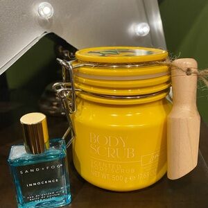 Somerset Body Scrub 17 oz With S&F 15 Ml Roller Ball-Pamper me gift set